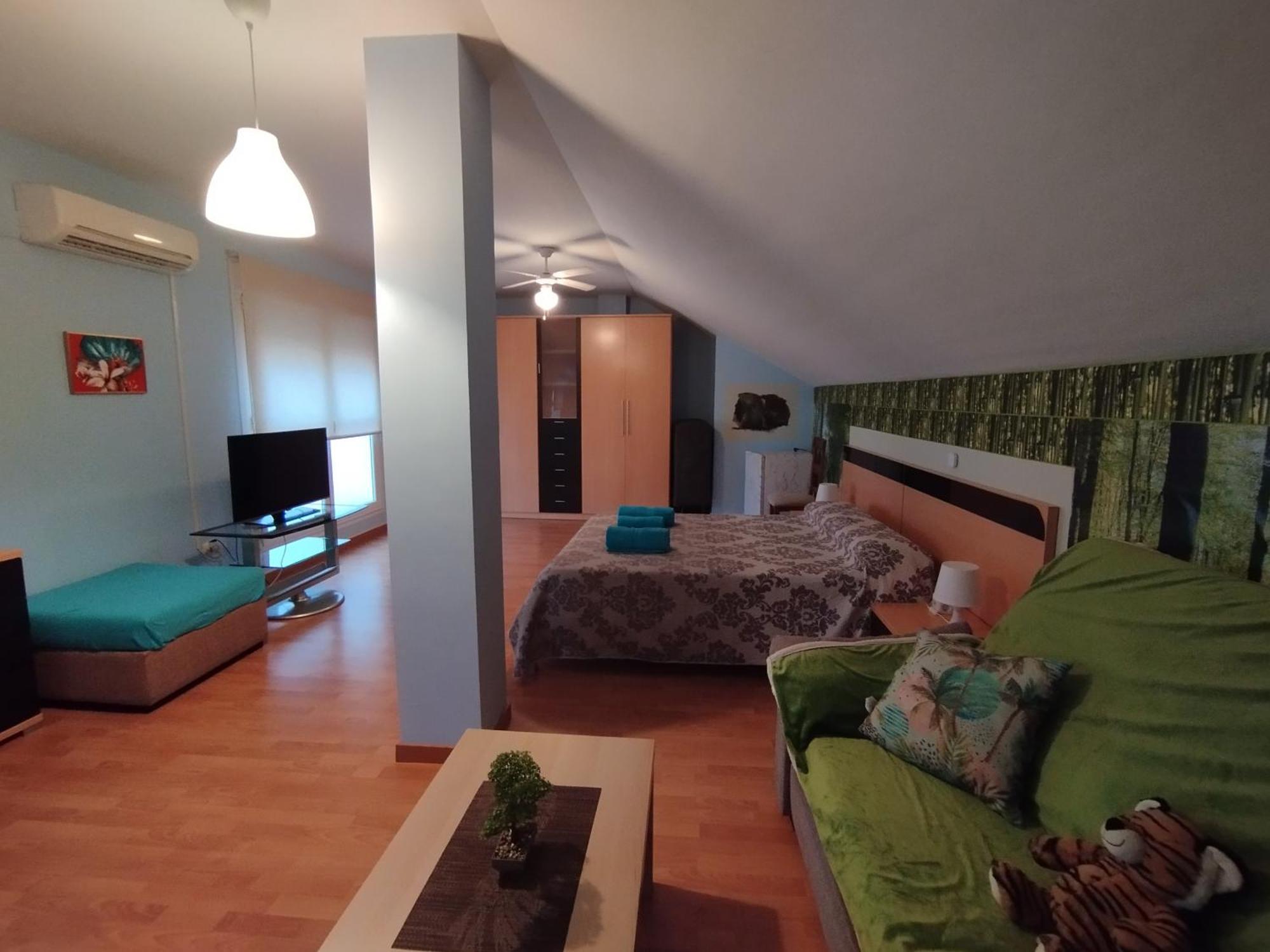 Apartamento Alhondiga Хервас Экстерьер фото